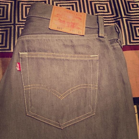 Levi 501 Jeans - Picture 1 of 3